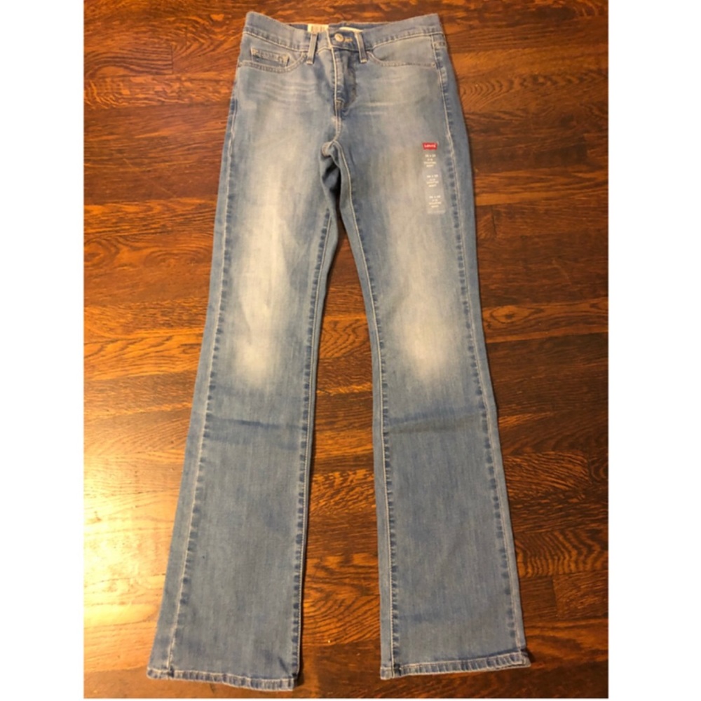 Light wash Shaping boot Levi’s 26